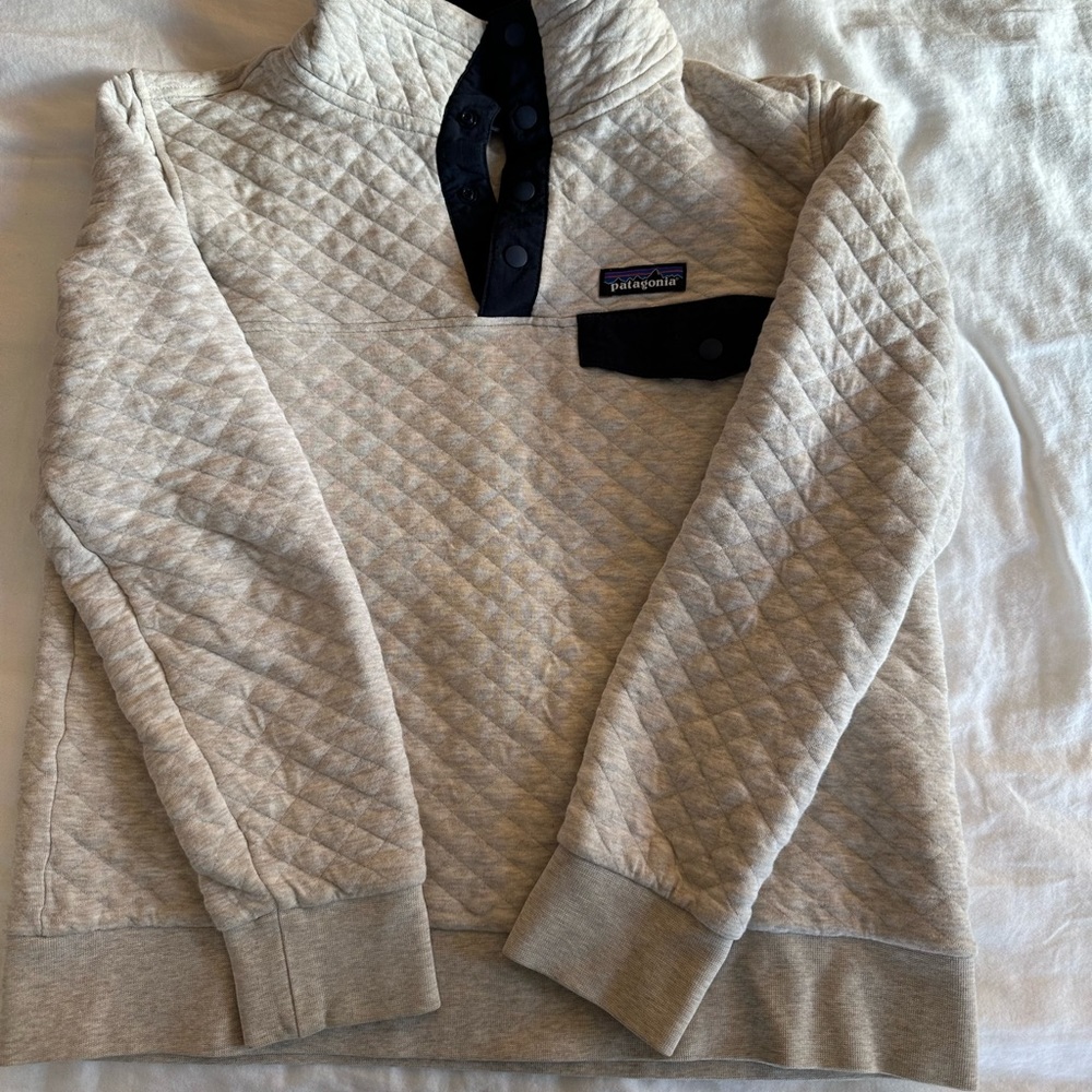 Patagonia woman’s organic cotton quilted snap-t pullover size small